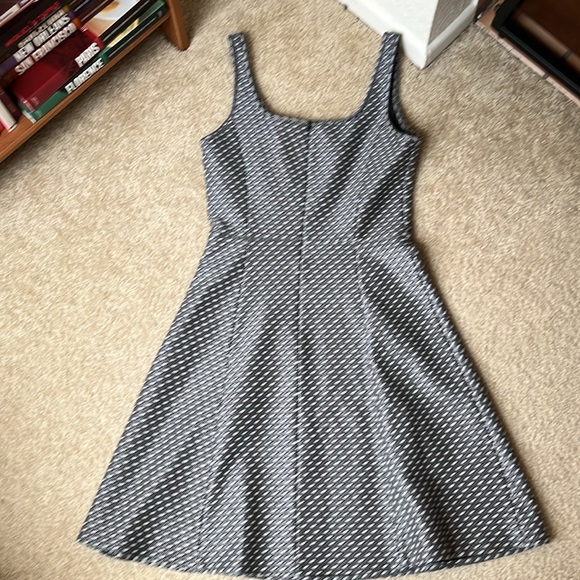 Theory Women's Trekana Circuit Knit Jacquard Silver Fit & Flare Mini Dress Sz 2 - Picture 5 of 14
